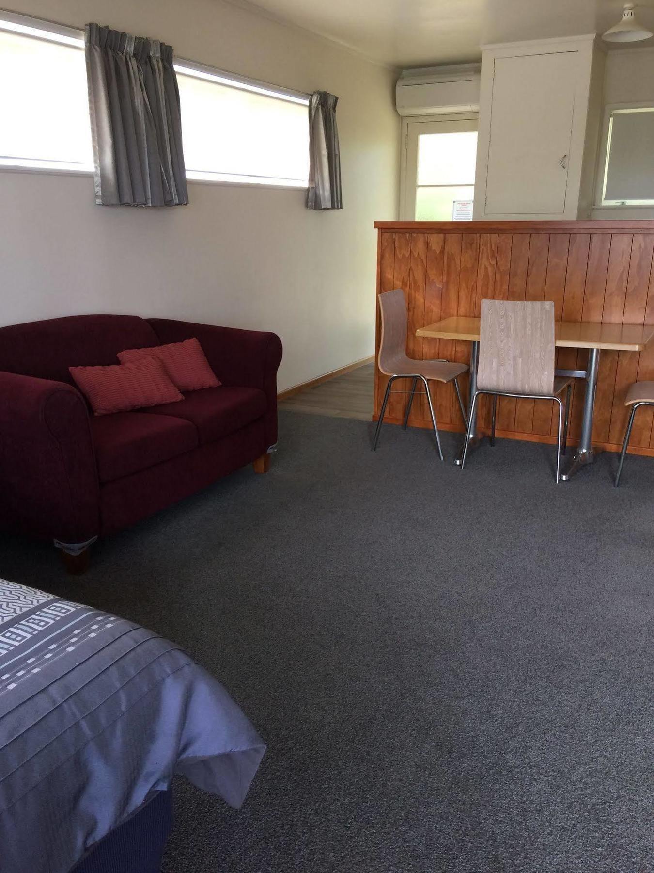 Colonial Motel Papakura Exterior photo